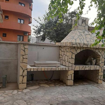 Apartmani Lucia Biograd Biograd Na Moru Buitenkant foto