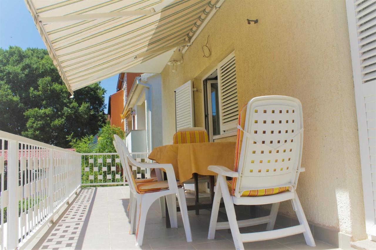 Apartmani Lucia Biograd Biograd Na Moru Buitenkant foto